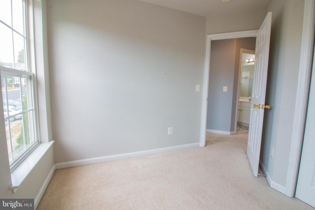 2213 DILORETA DRIVE