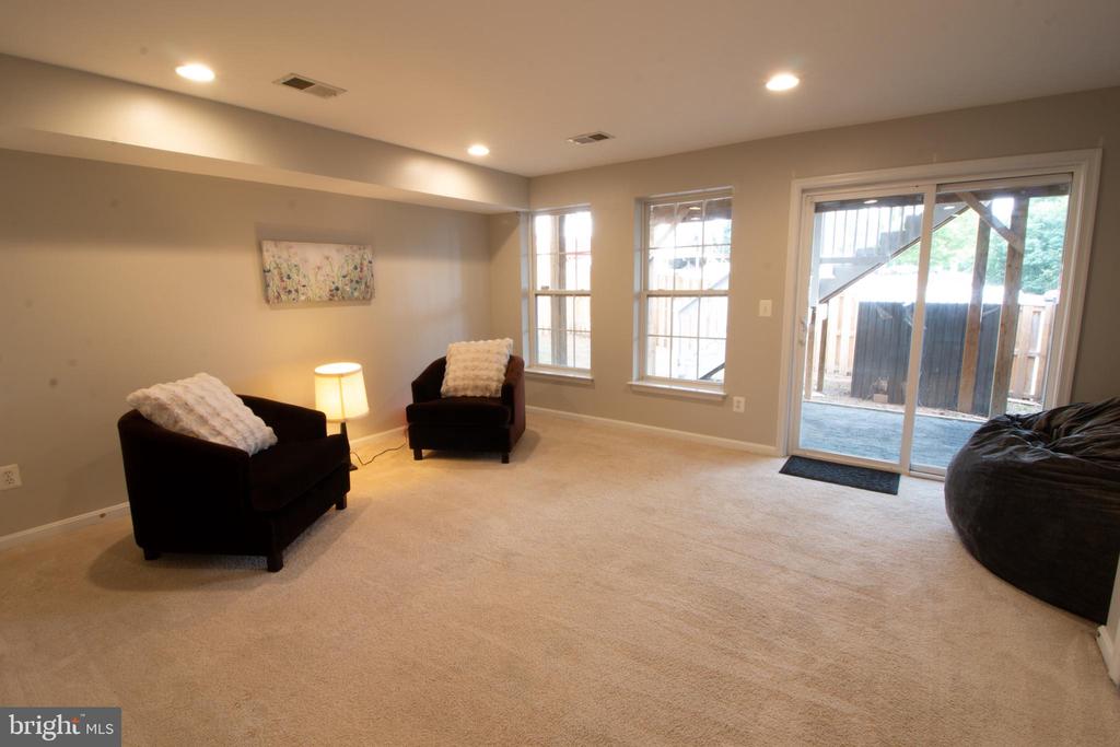 2213 DILORETA DRIVE