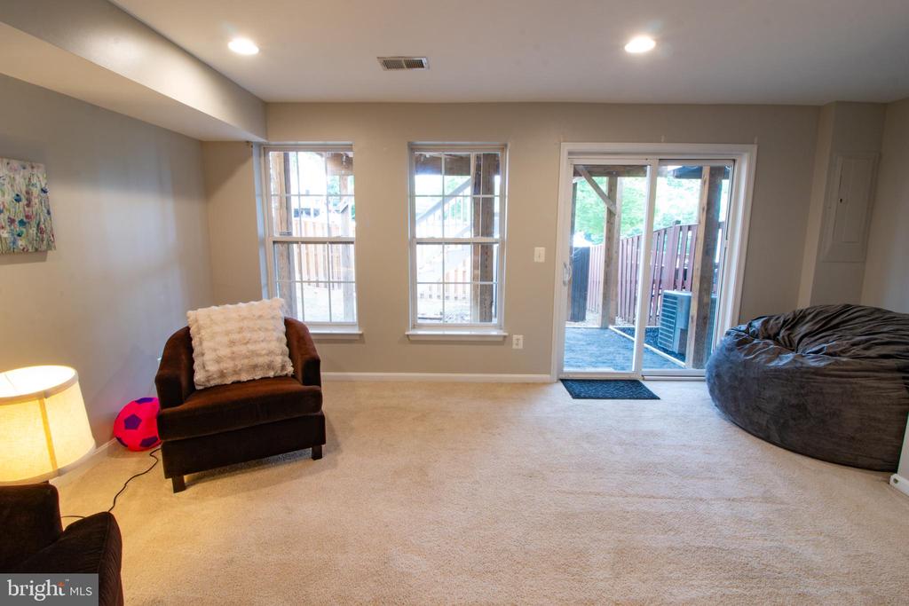 2213 DILORETA DRIVE