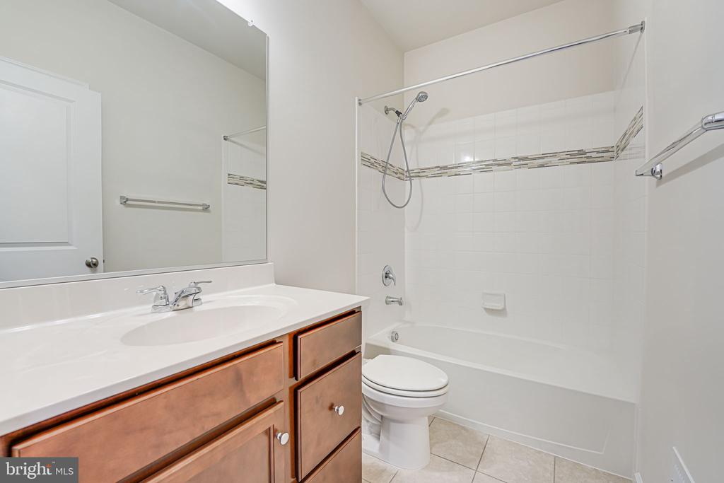 11093 MCLEANS BARN TERRACE