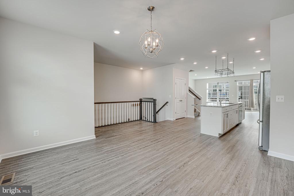 11093 MCLEANS BARN TERRACE