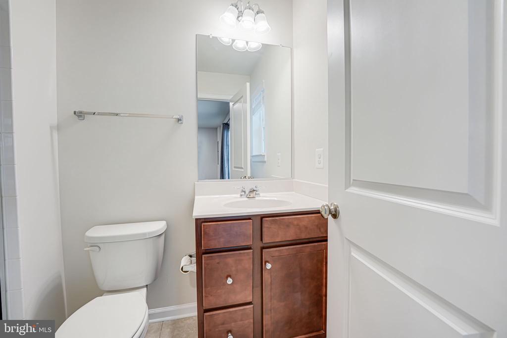 11093 MCLEANS BARN TERRACE