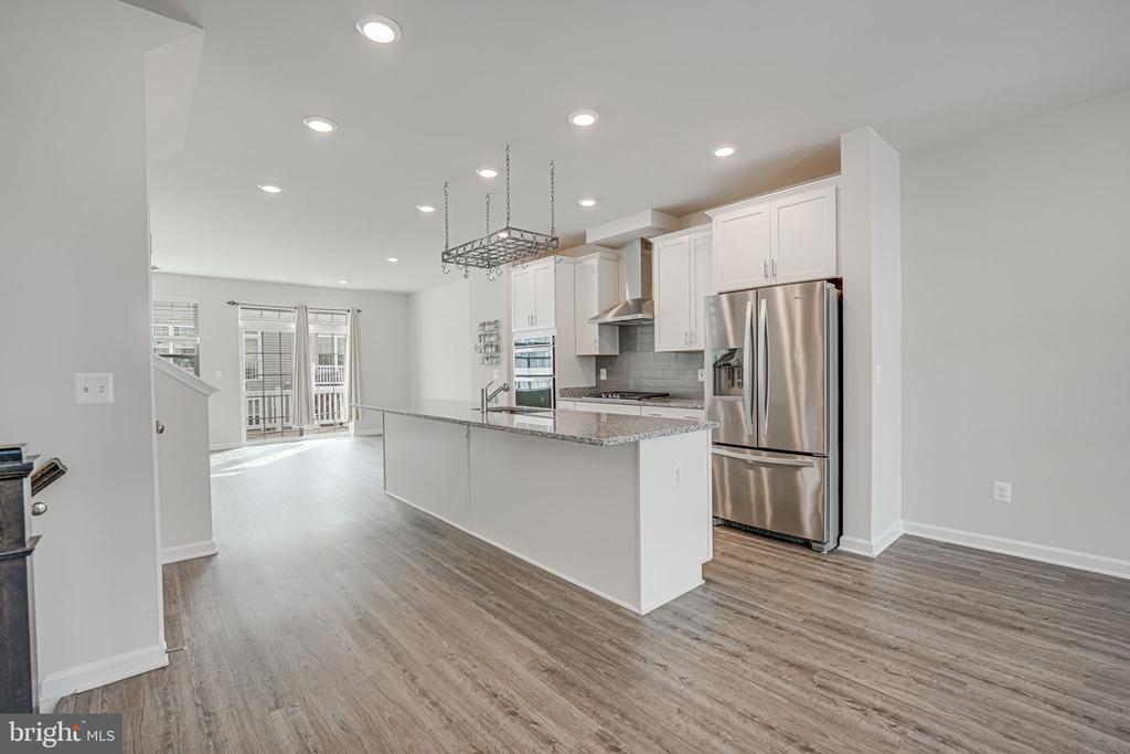 11093 MCLEANS BARN TERRACE