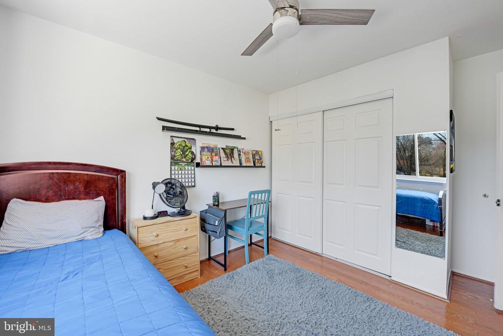 4389 ASHGROVE DRIVE