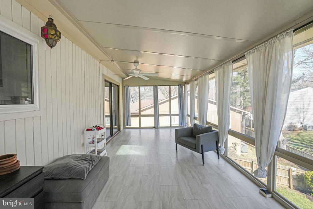 4389 ASHGROVE DRIVE