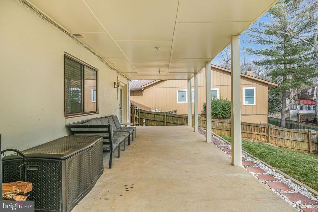 4389 ASHGROVE DRIVE