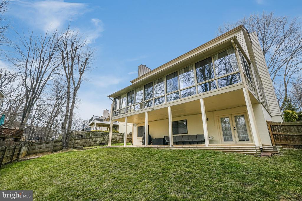4389 ASHGROVE DRIVE