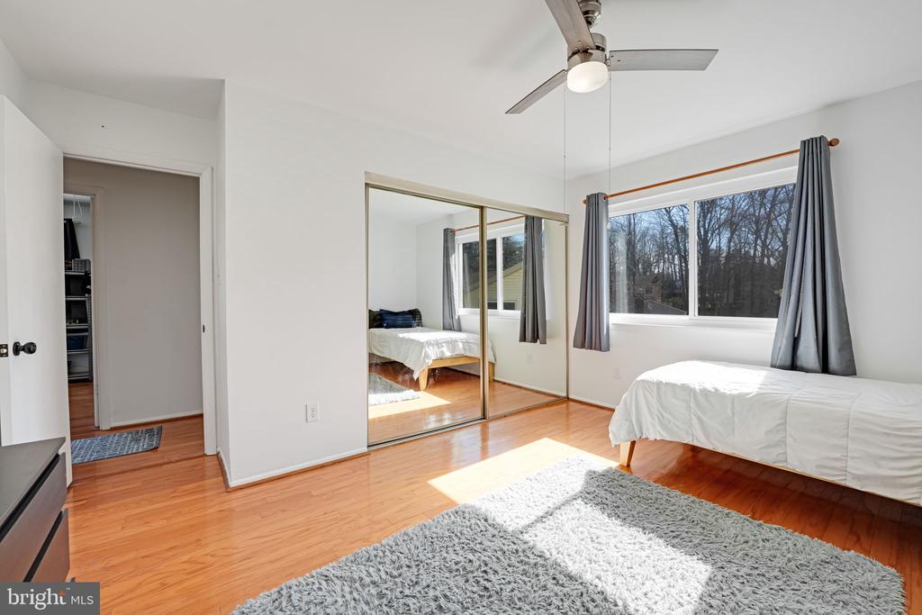 4389 ASHGROVE DRIVE