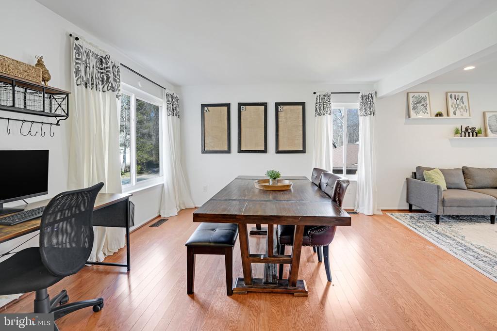 4389 ASHGROVE DRIVE