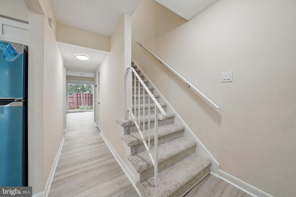 4313 EILEEN COURT