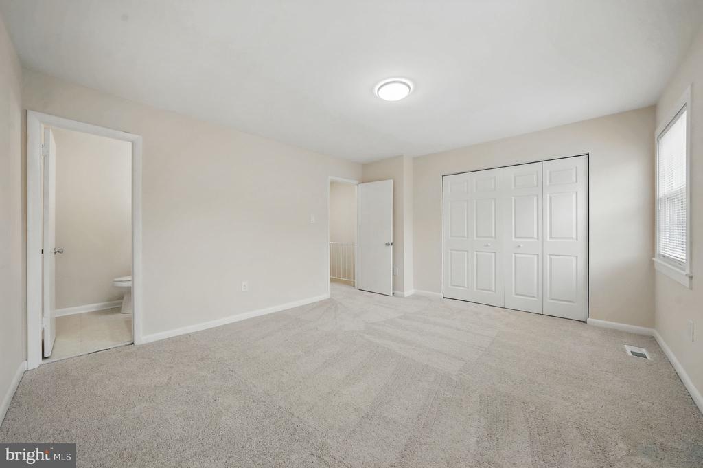 4313 EILEEN COURT