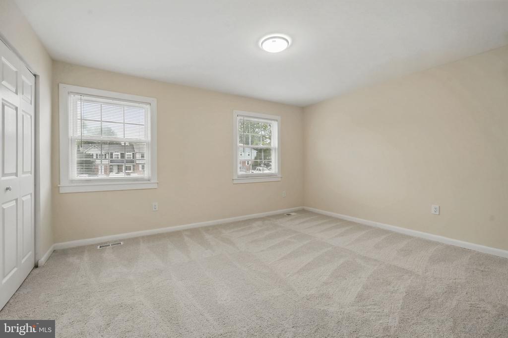 4313 EILEEN COURT