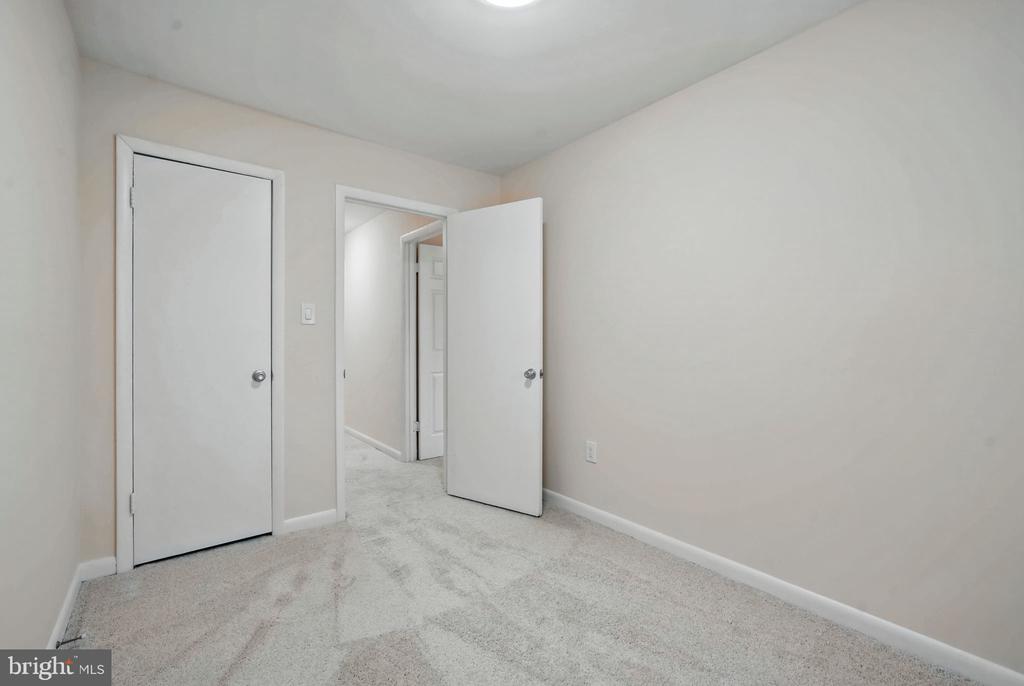 4313 EILEEN COURT