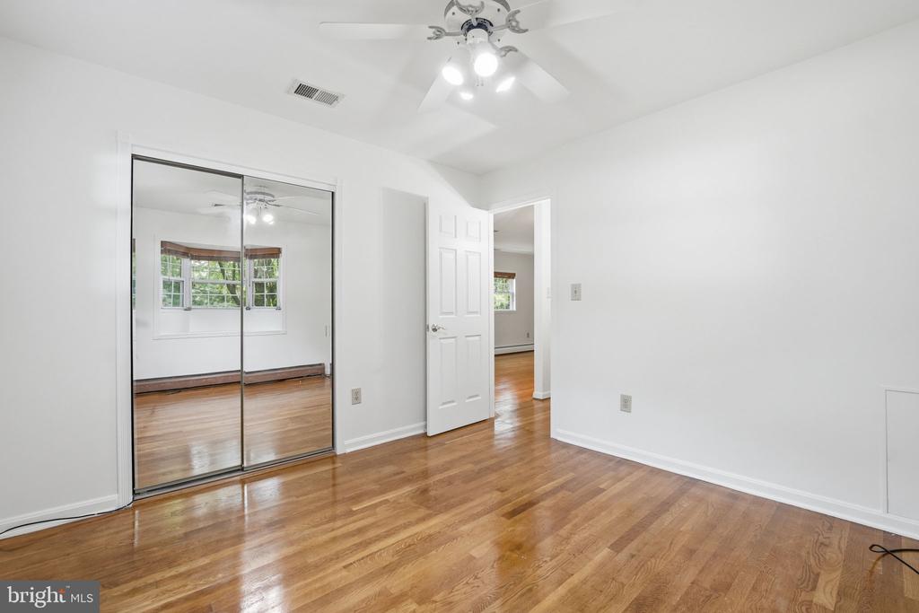 14307 FAIRVIEW LANE