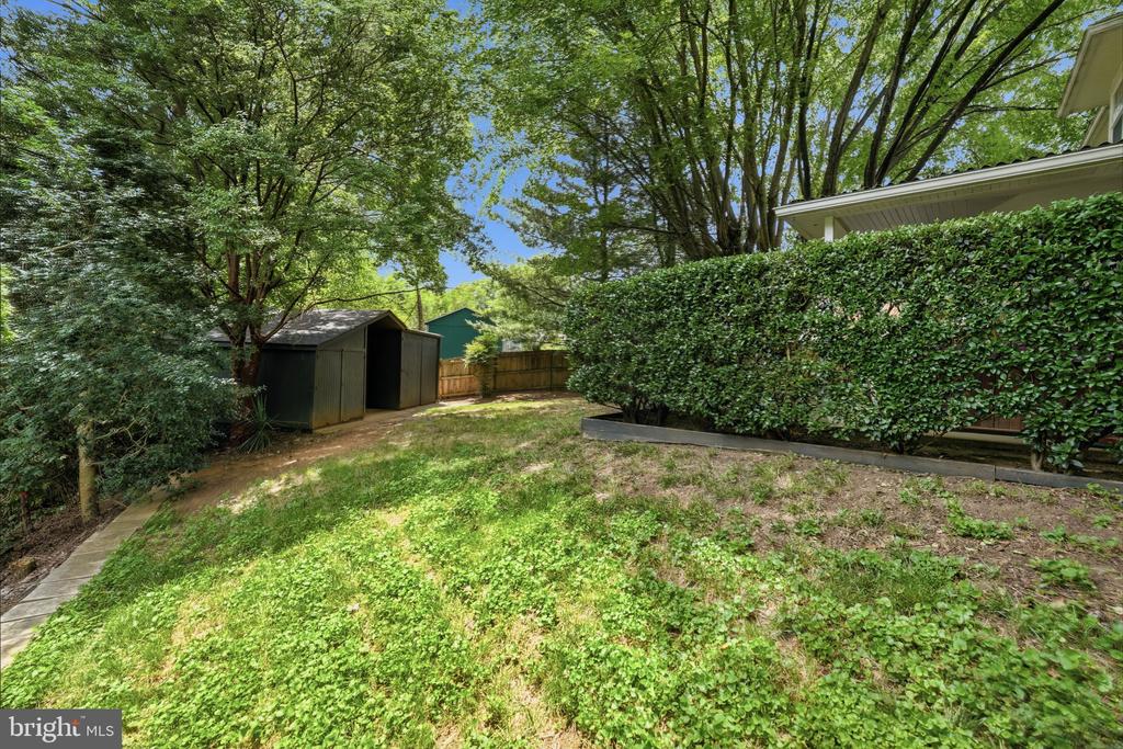 14307 FAIRVIEW LANE