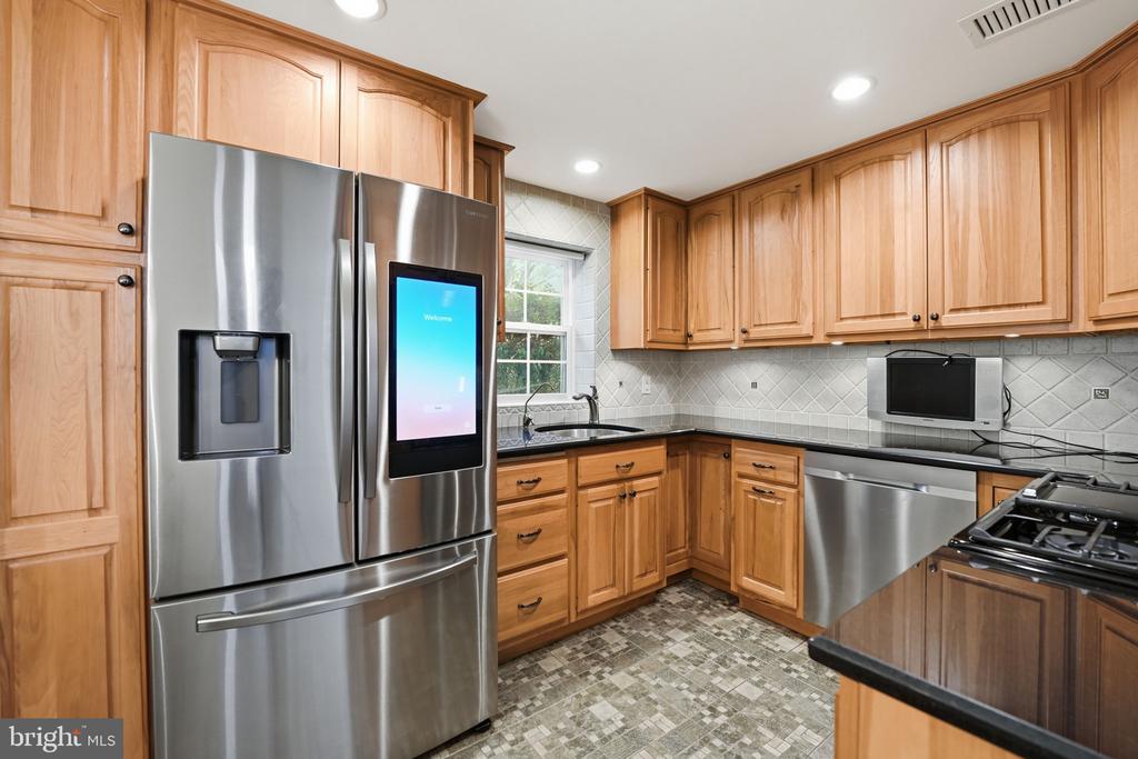 14307 FAIRVIEW LANE