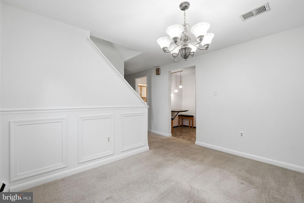 14307 FAIRVIEW LANE