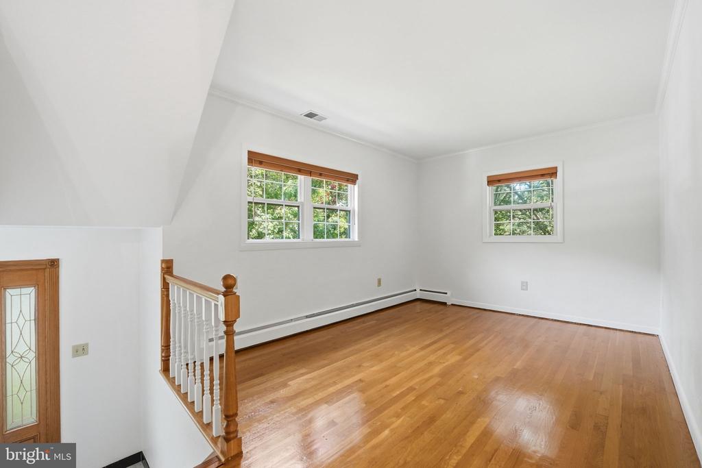 14307 FAIRVIEW LANE