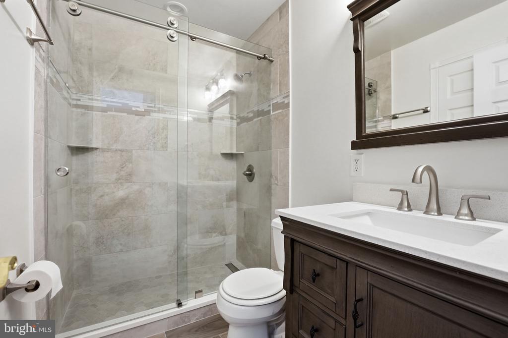 14307 FAIRVIEW LANE
