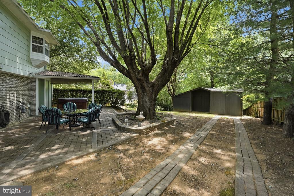 14307 FAIRVIEW LANE
