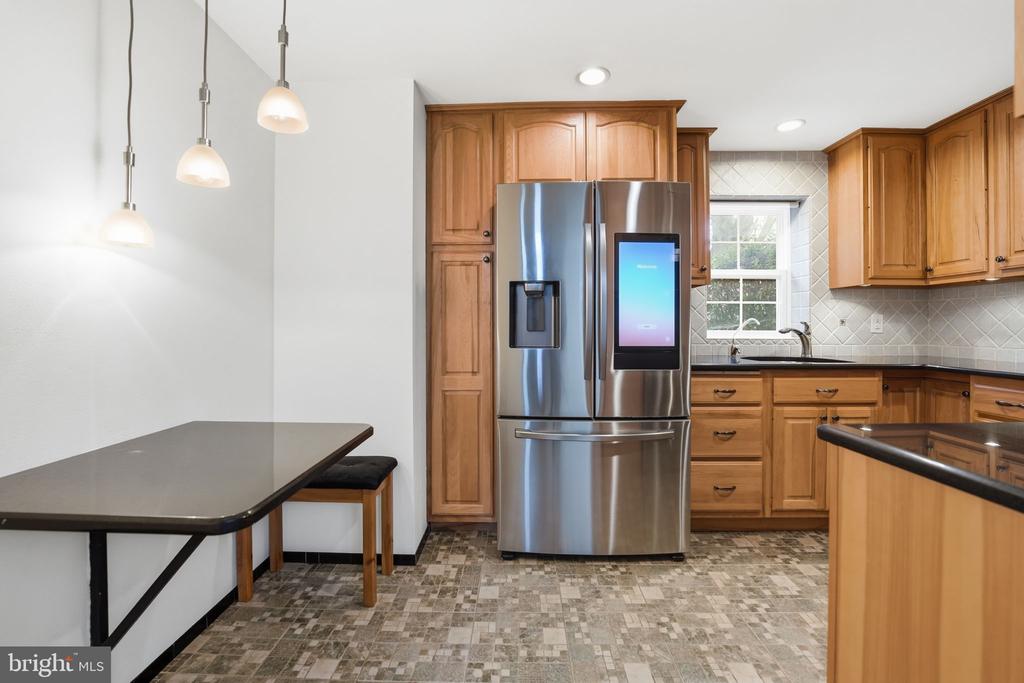 14307 FAIRVIEW LANE
