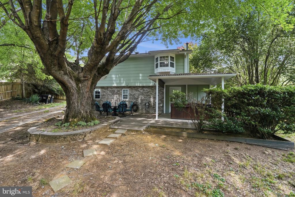 14307 FAIRVIEW LANE