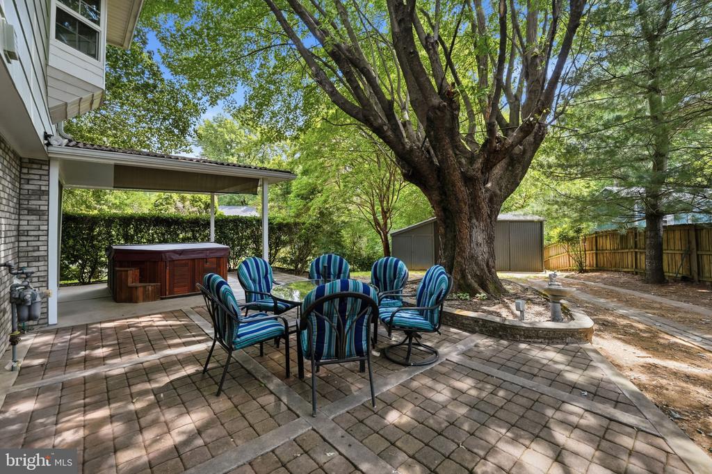 14307 FAIRVIEW LANE