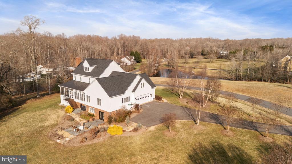 6904 KNOB HILL COURT