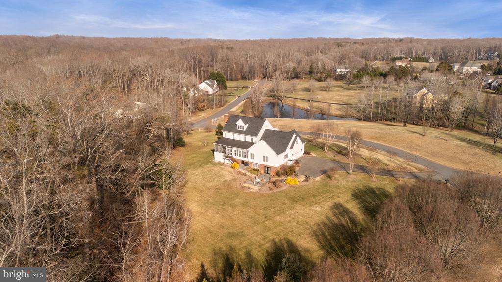 6904 KNOB HILL COURT