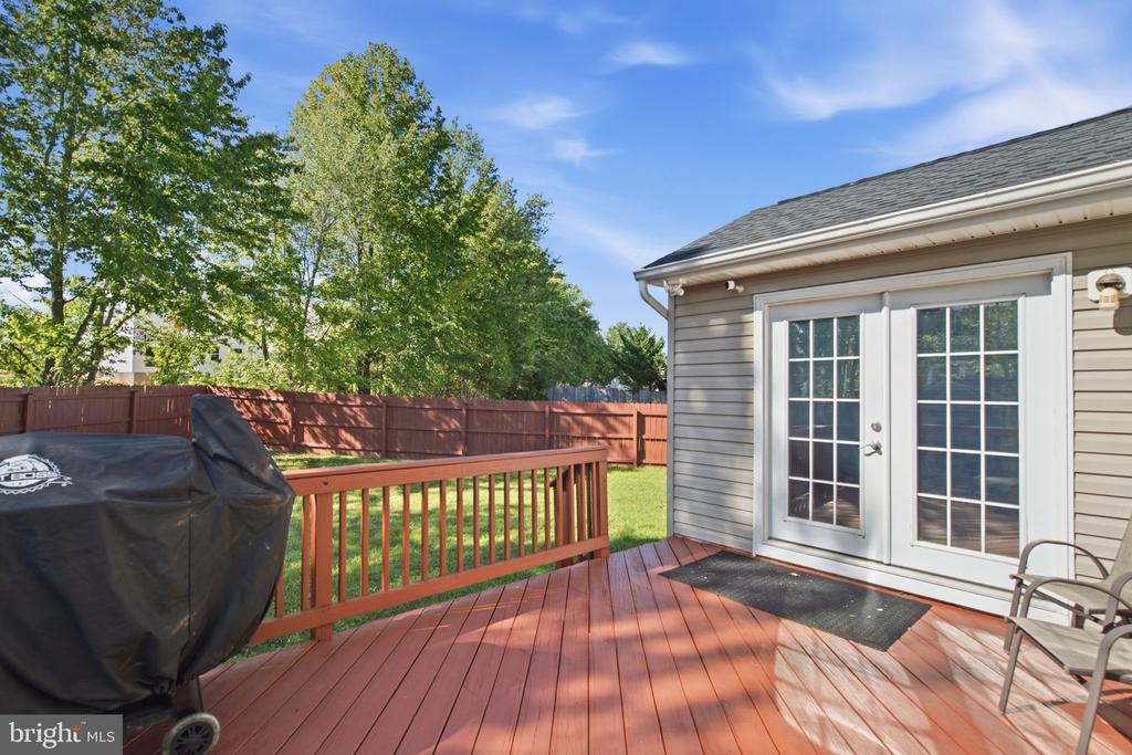 7527 STERLING DRIVE