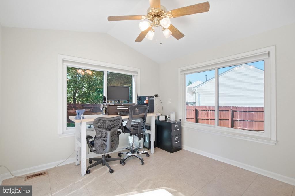 7527 STERLING DRIVE