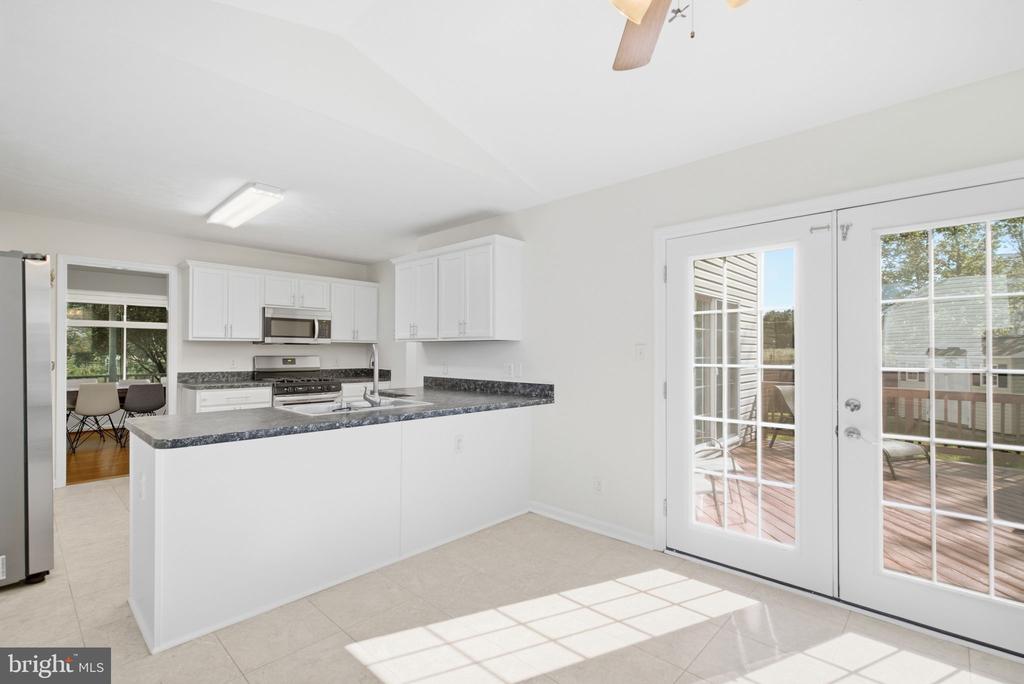 7527 STERLING DRIVE