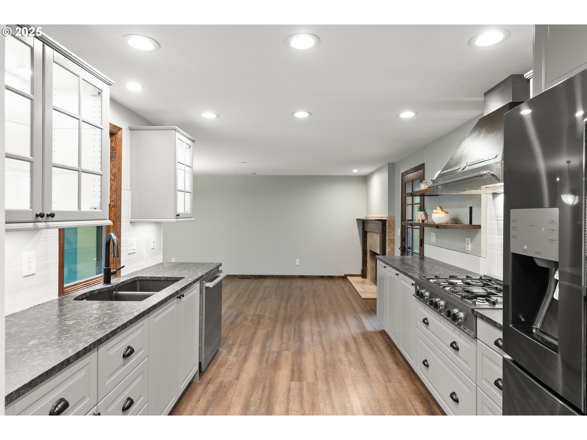 804 NE 1ST PL