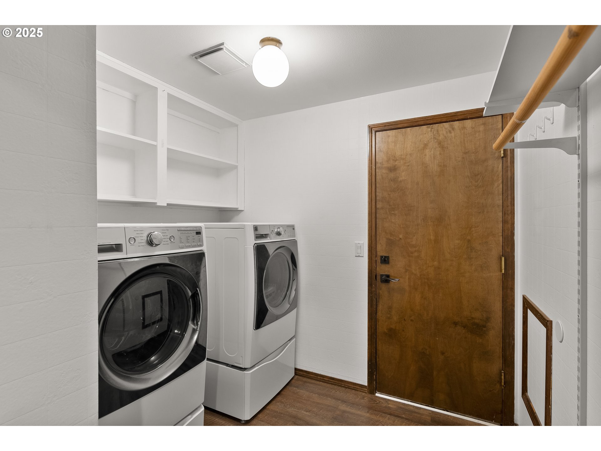 804 NE 1ST PL