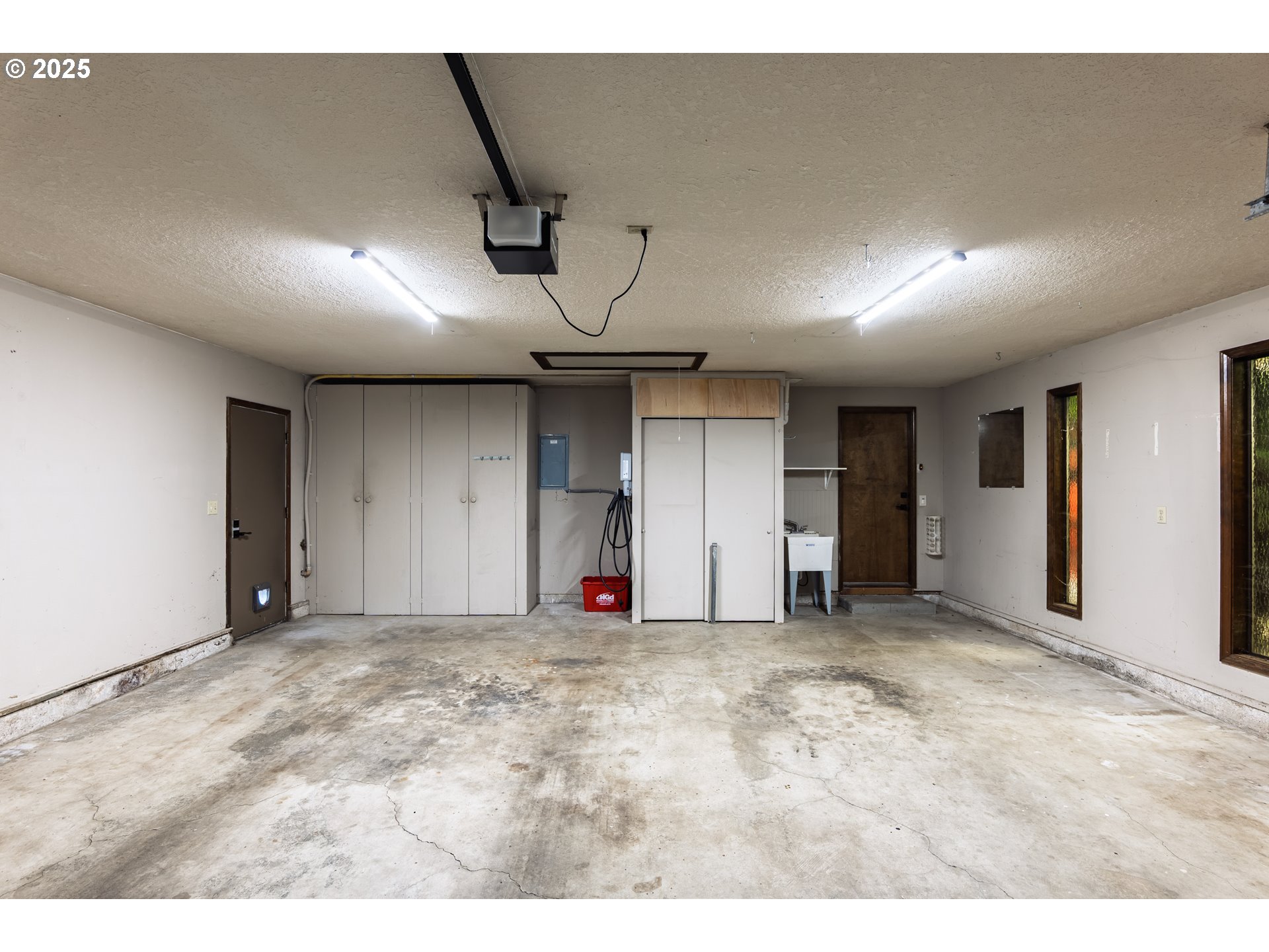 804 NE 1ST PL
