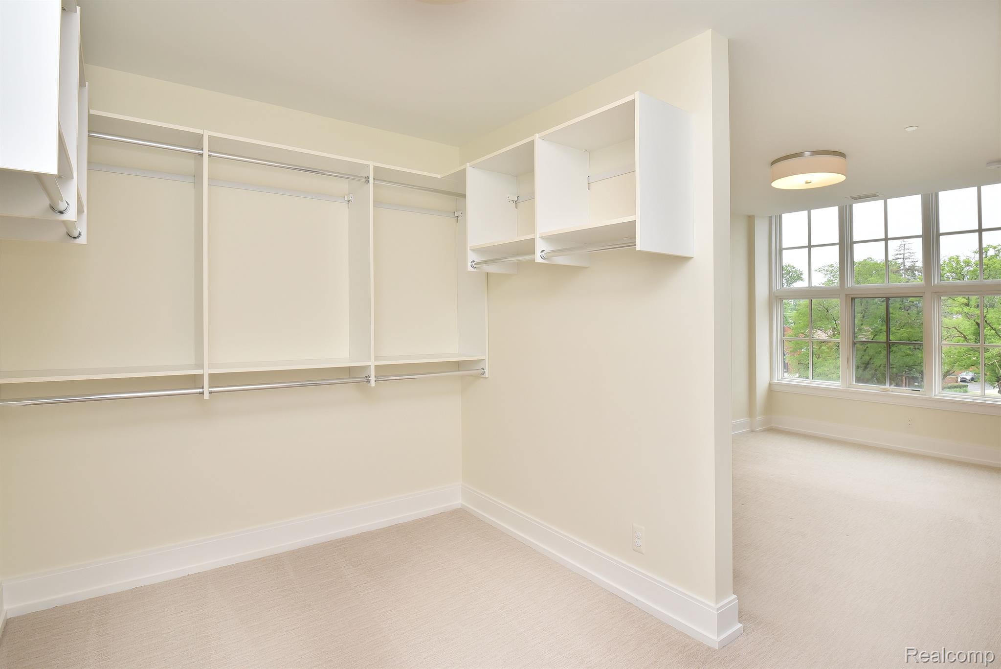 375 S ETON Street Unit: 305