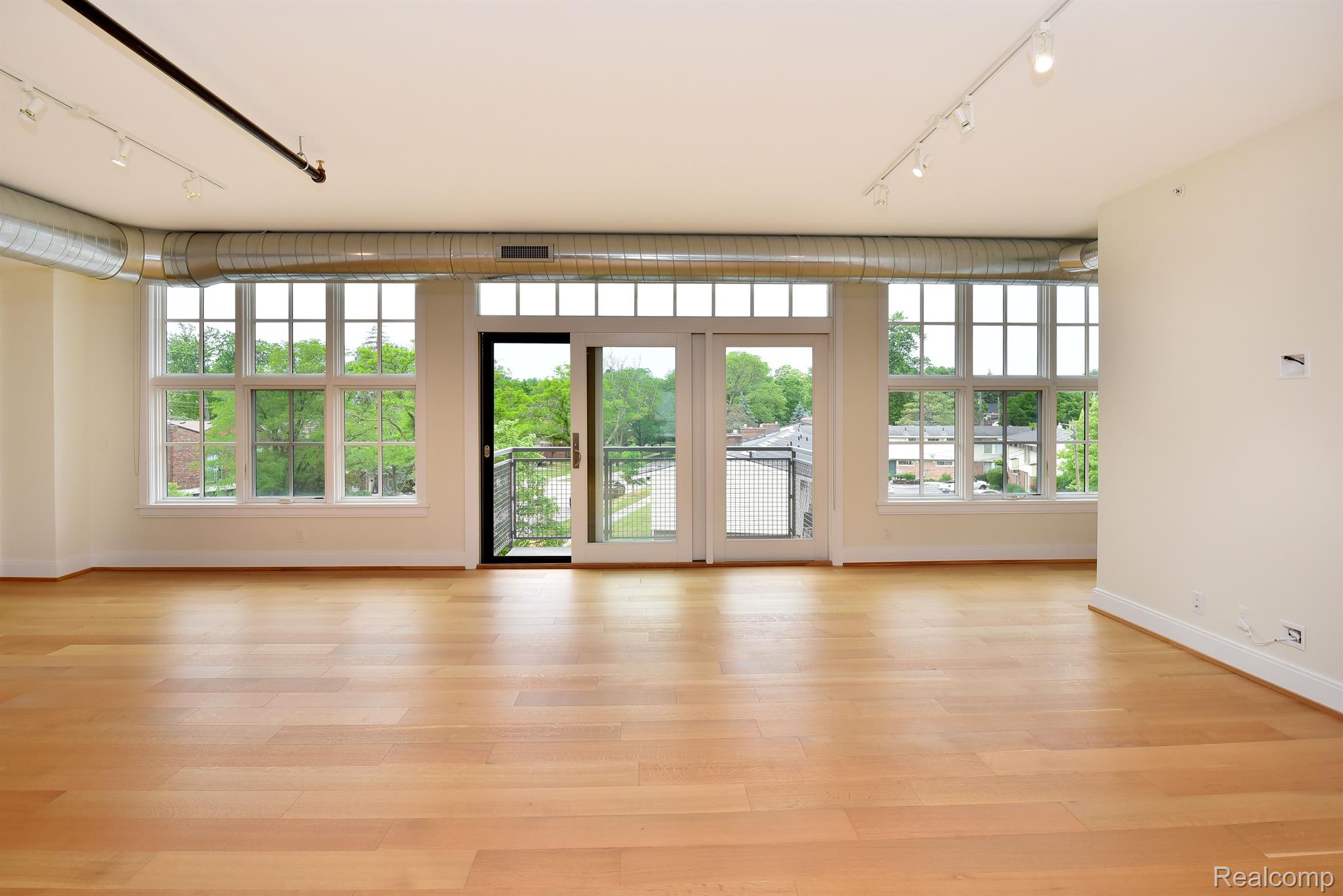 375 S ETON Street Unit: 305