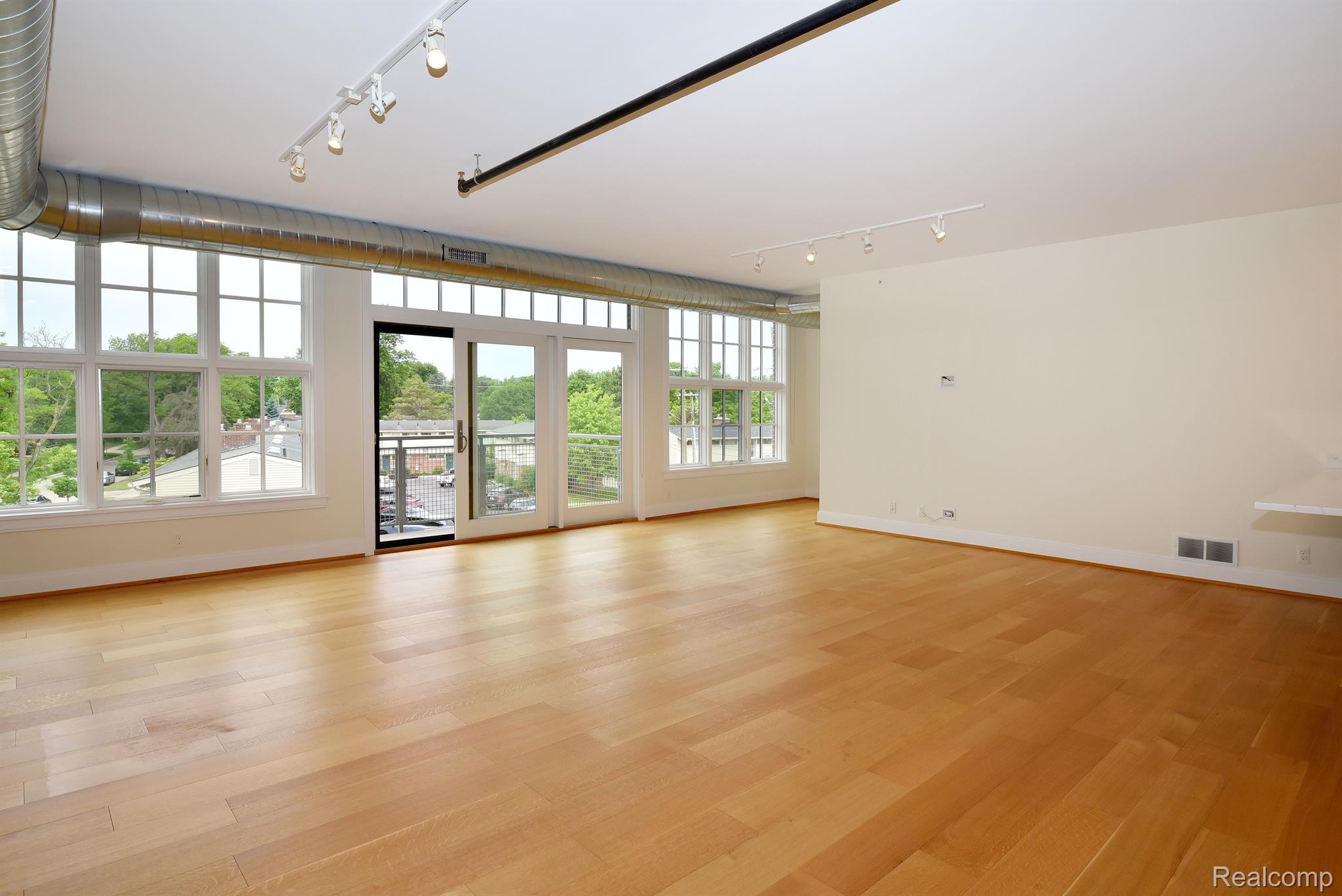 375 S ETON Street Unit: 305