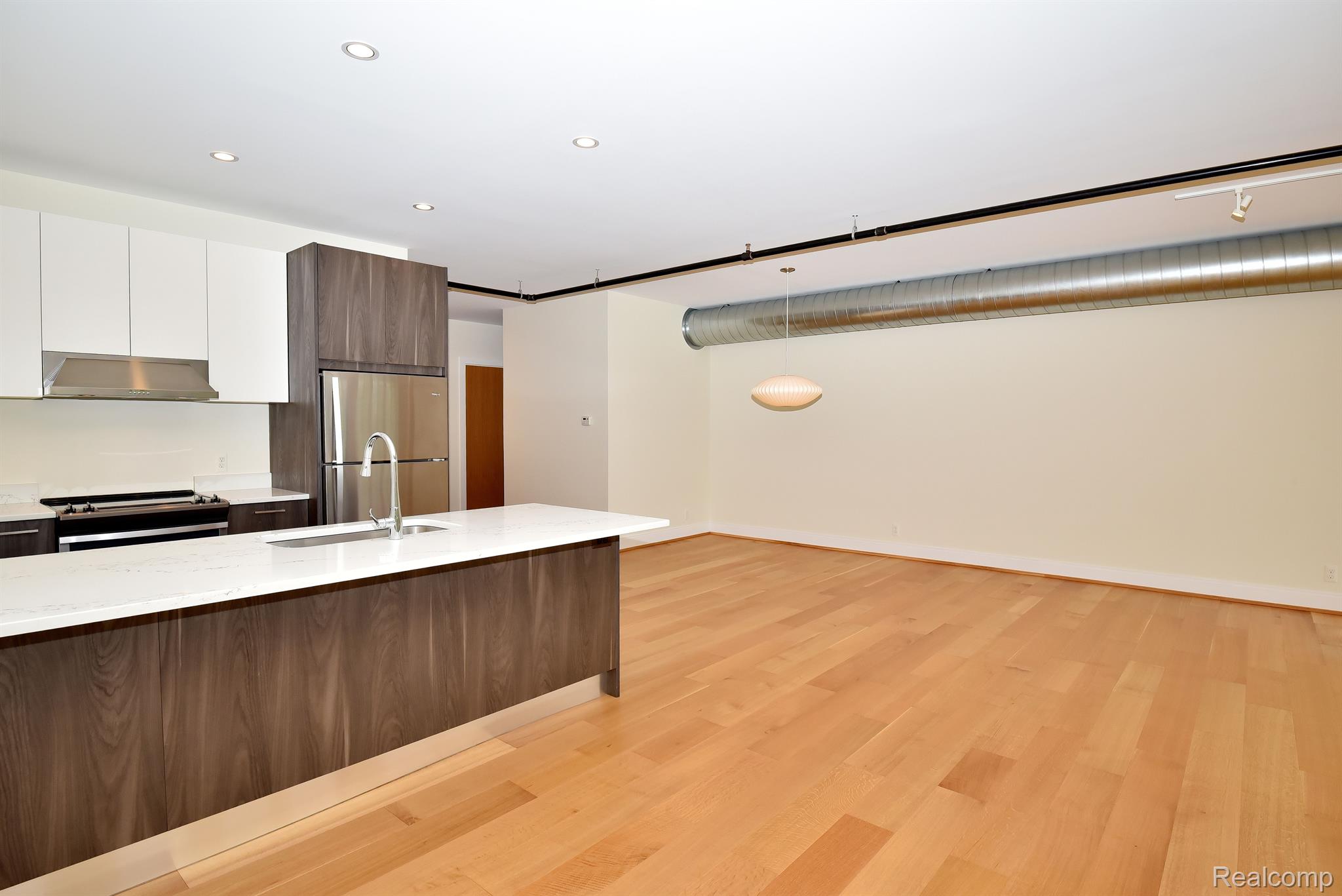 375 S ETON Street Unit: 305