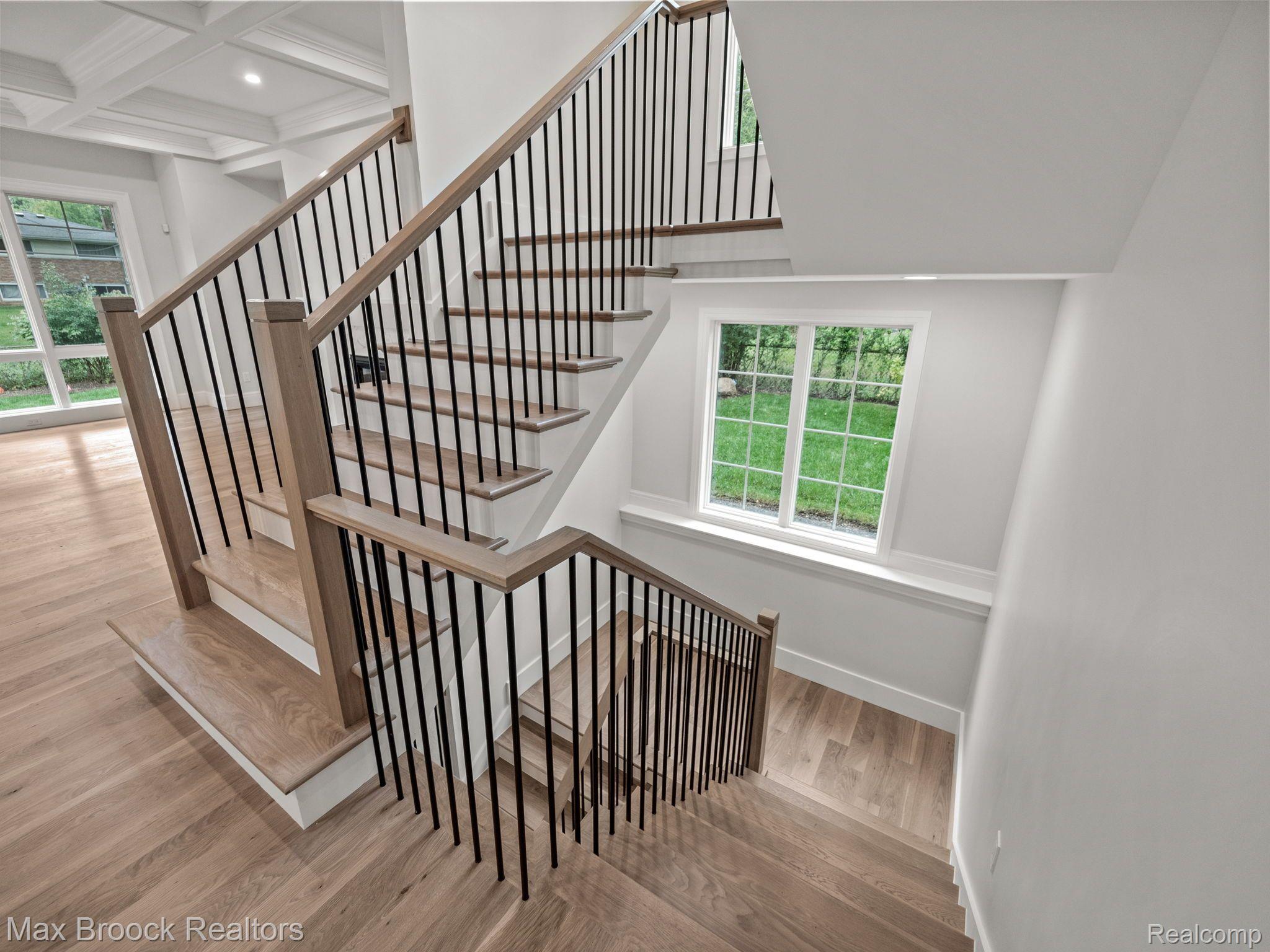 444 HILLBORO Drive