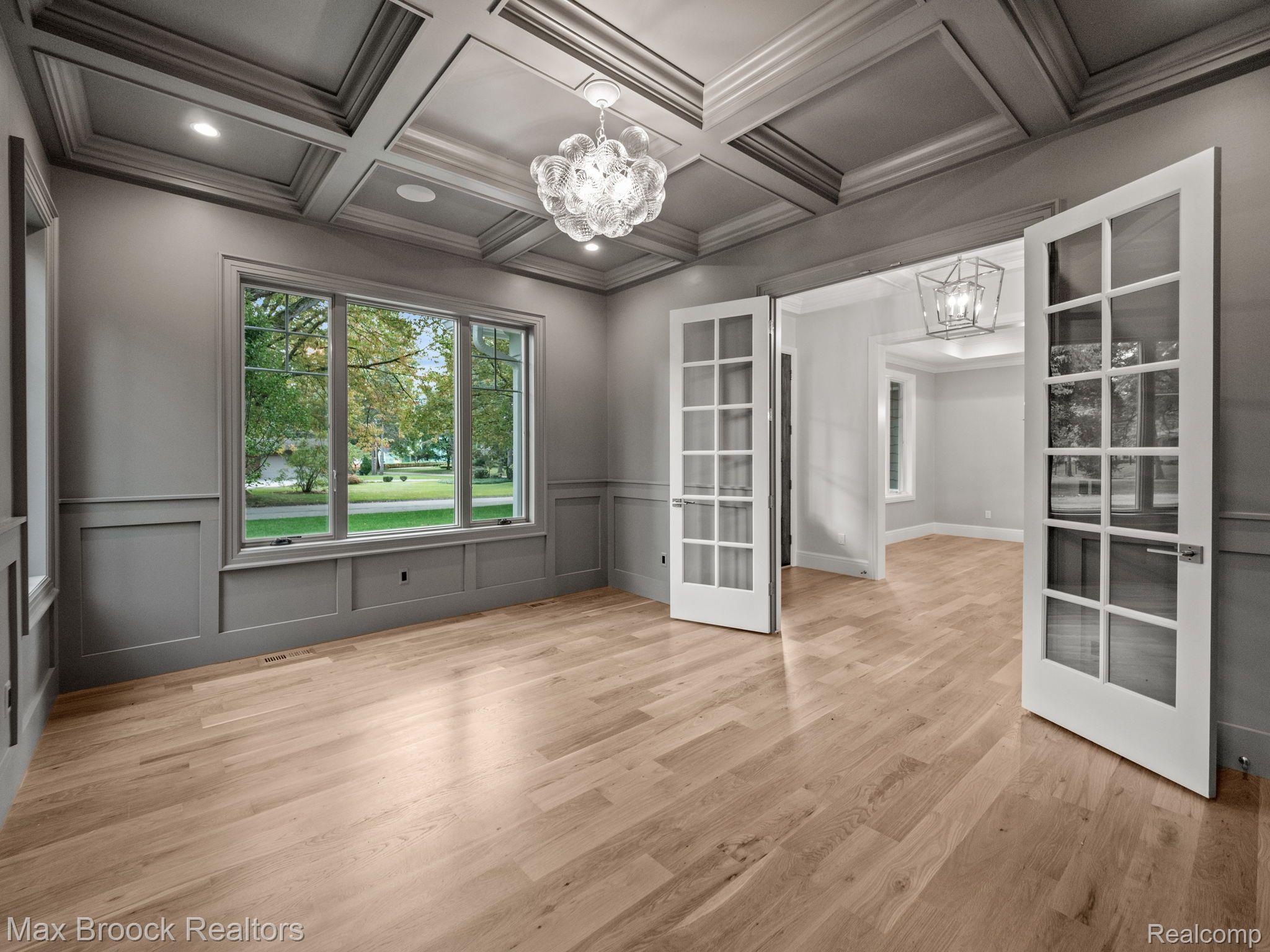 444 HILLBORO Drive