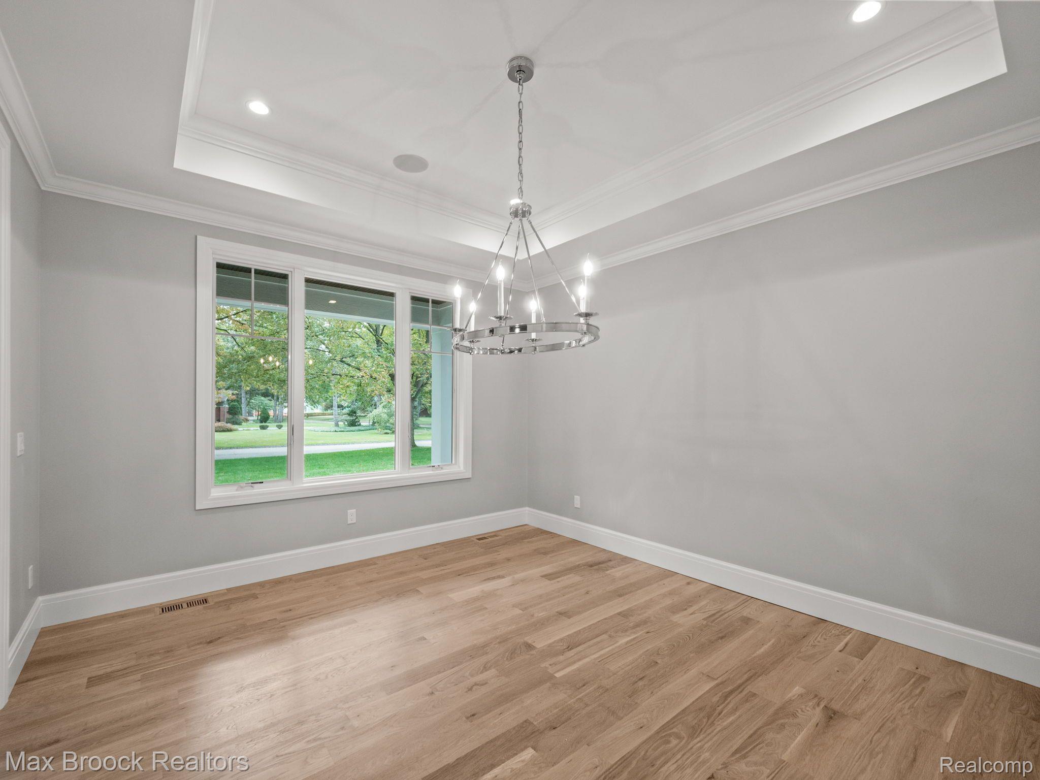 444 HILLBORO Drive
