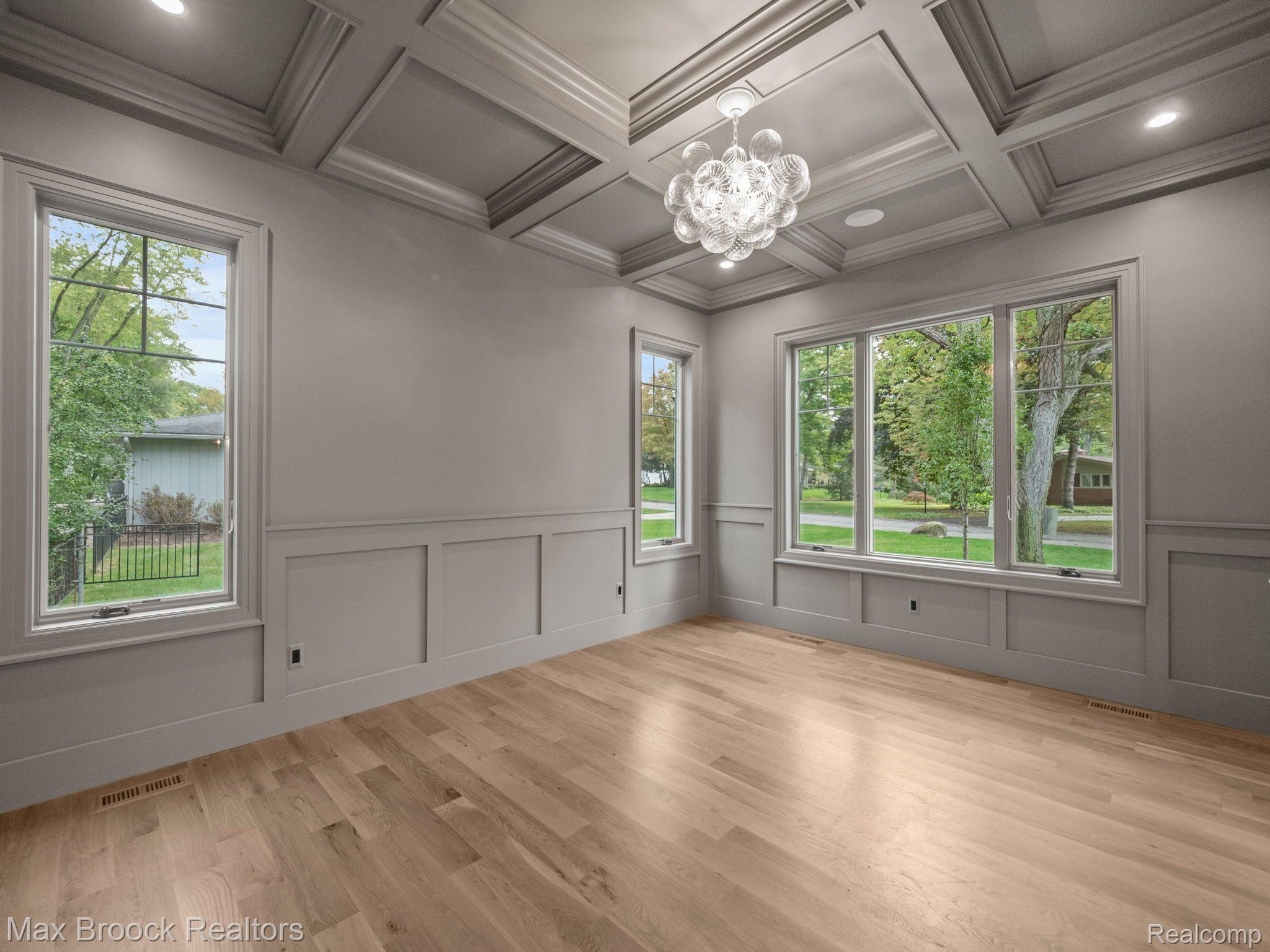 444 HILLBORO Drive