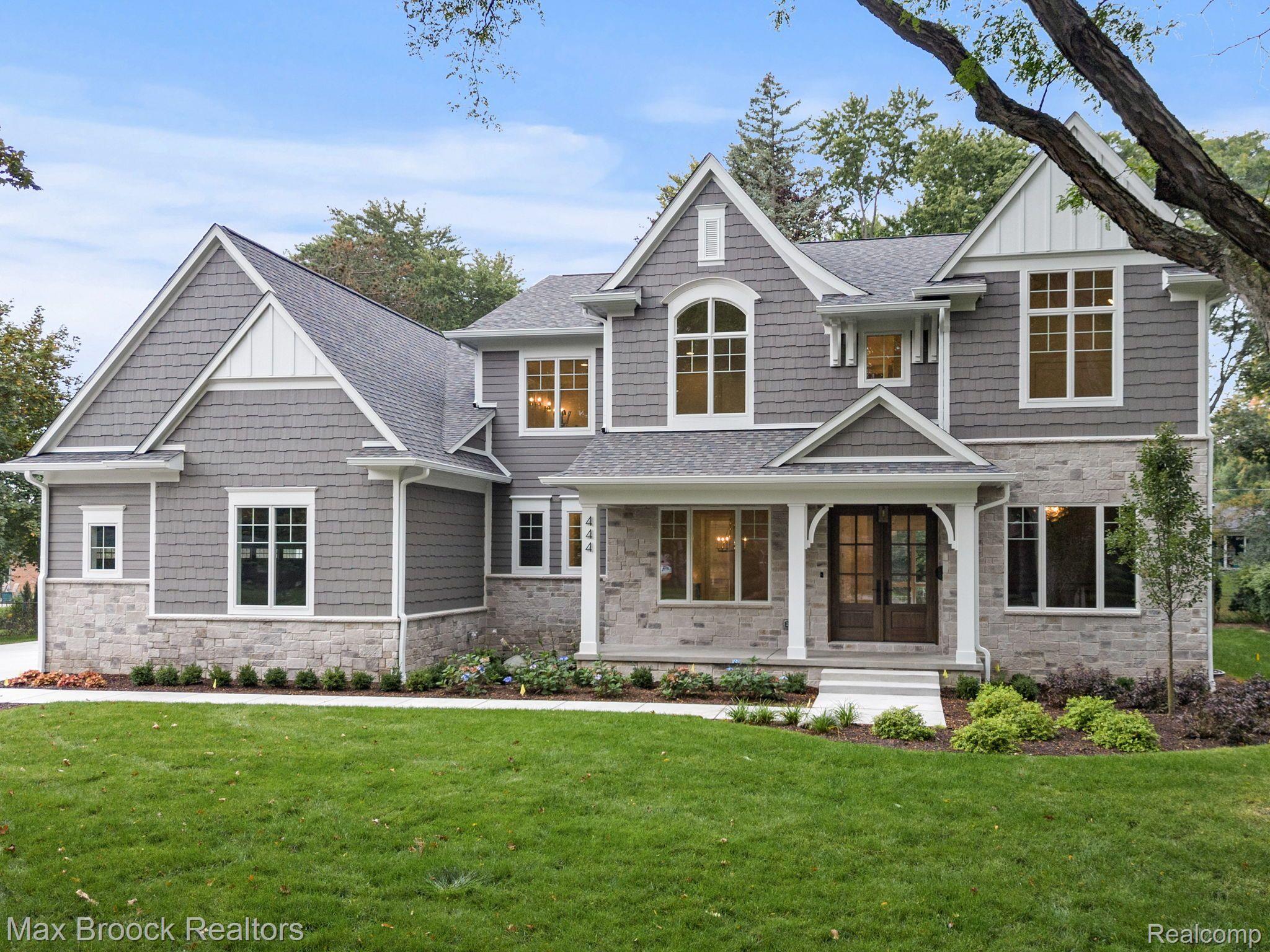 444 HILLBORO Drive