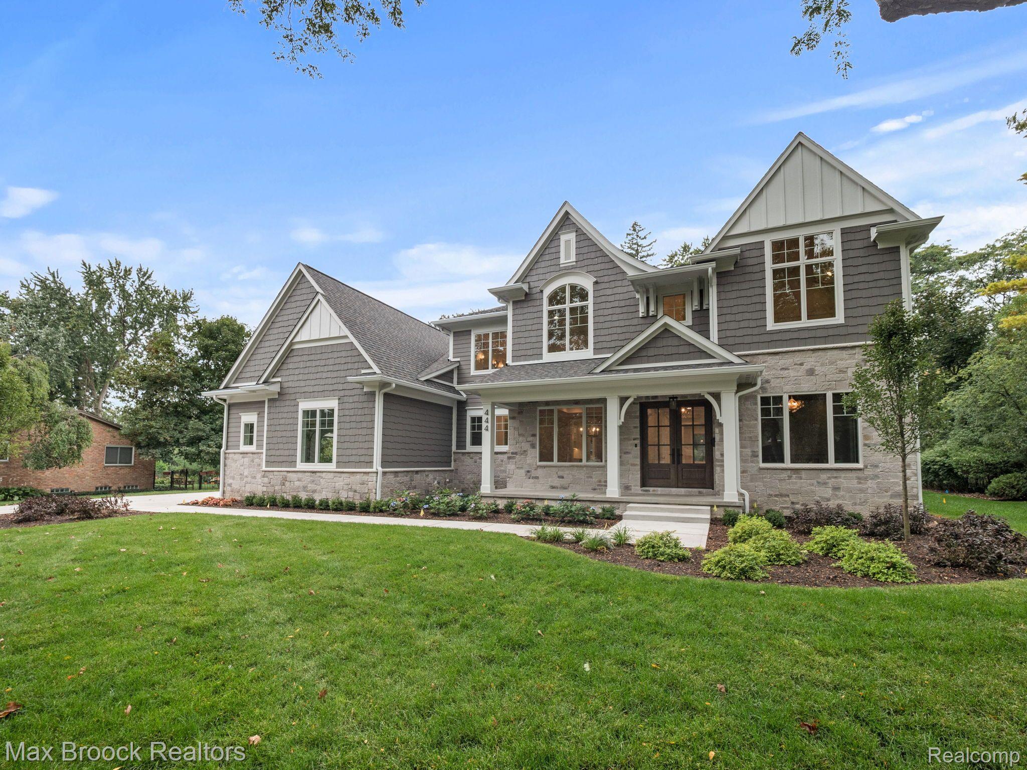 444 HILLBORO Drive