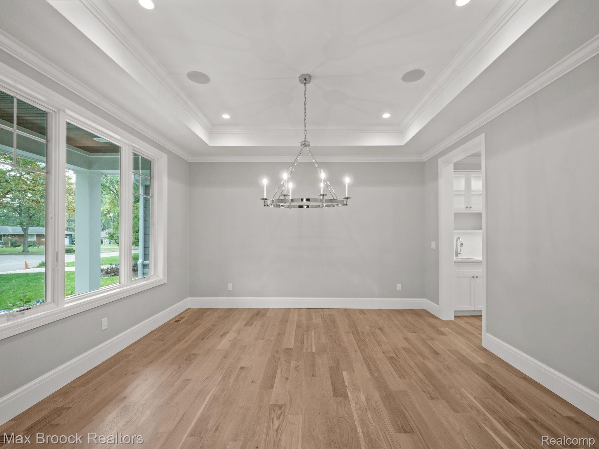 444 HILLBORO Drive