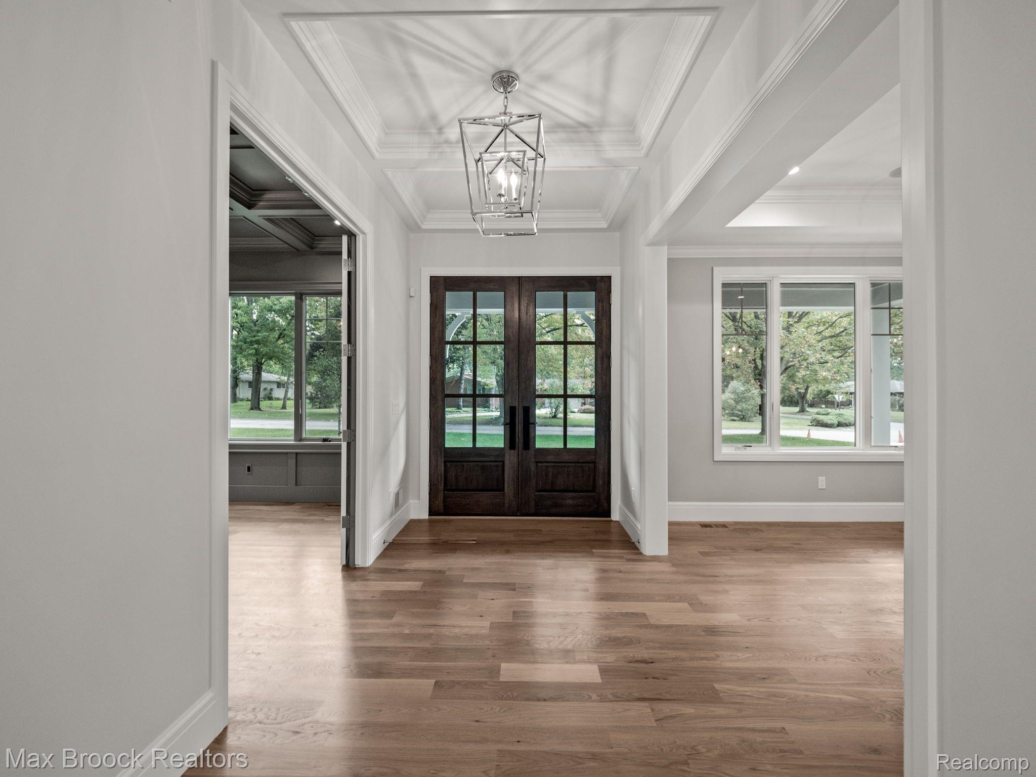 444 HILLBORO Drive