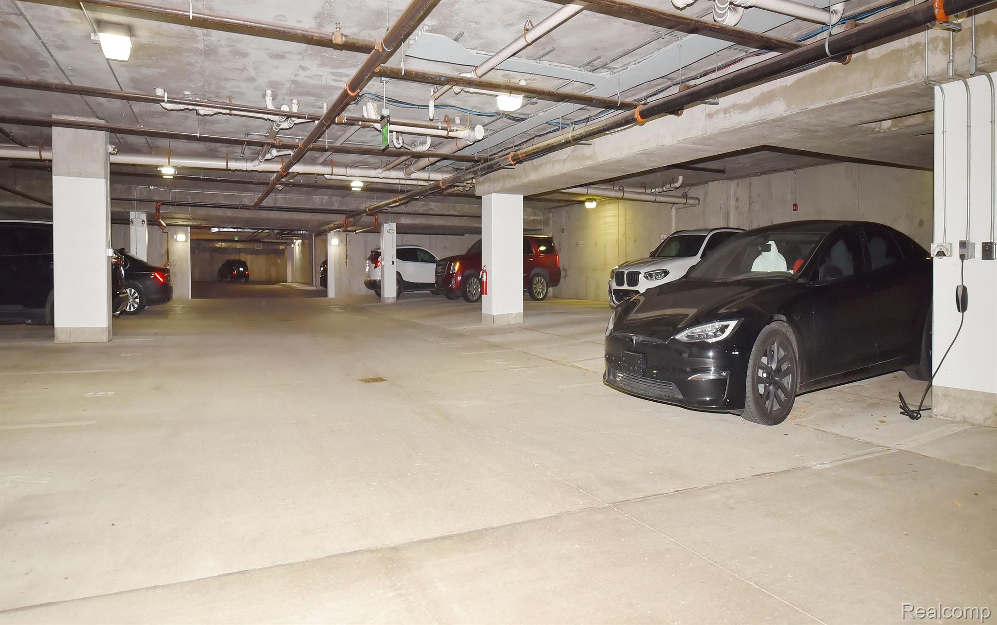 2051 VILLA Road Unit: 203