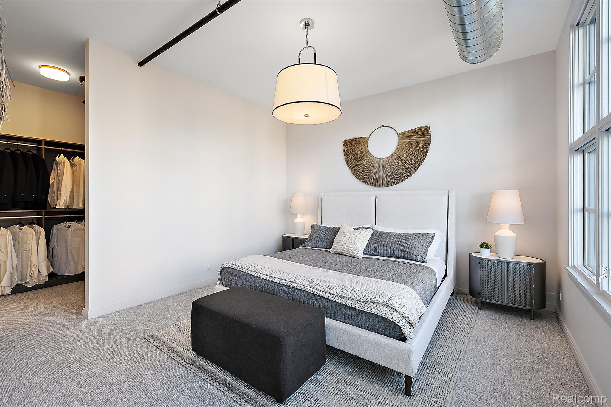 2051 VILLA Road Unit: 404