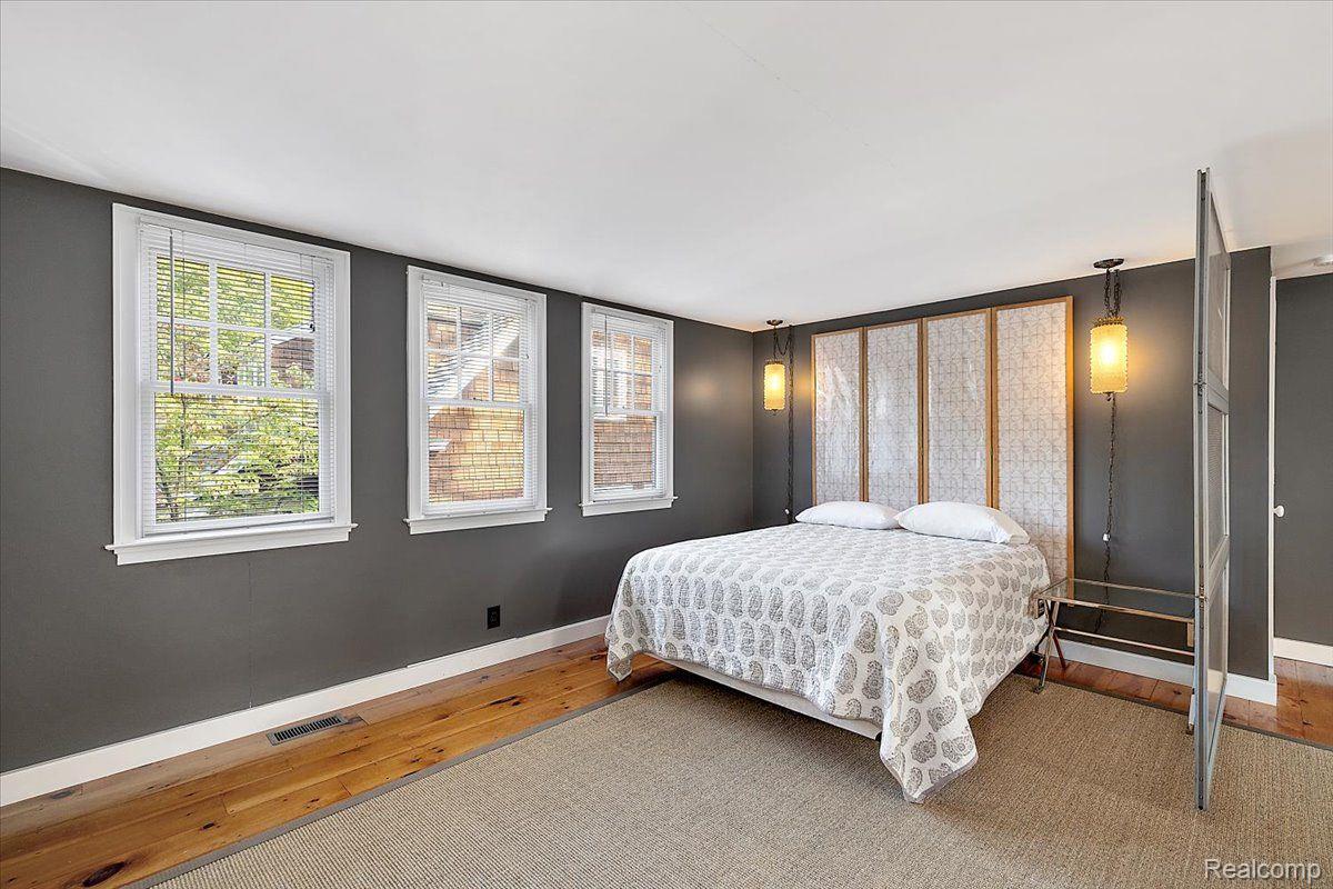 271 CHESTERFIELD Avenue